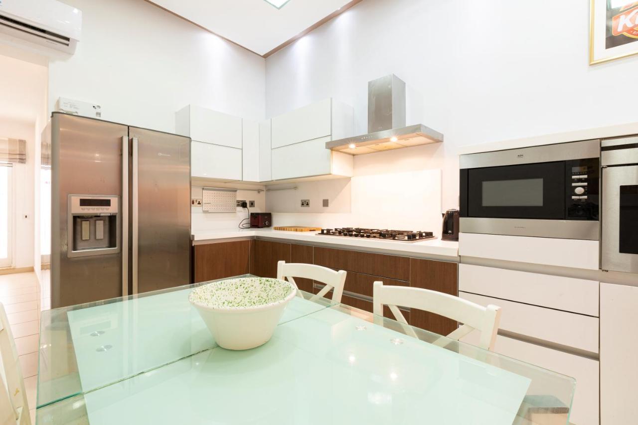 Dc36 -Spacious&Stylish 3 Bedroom Flat. Prime Zone メーリッハ エクステリア 写真