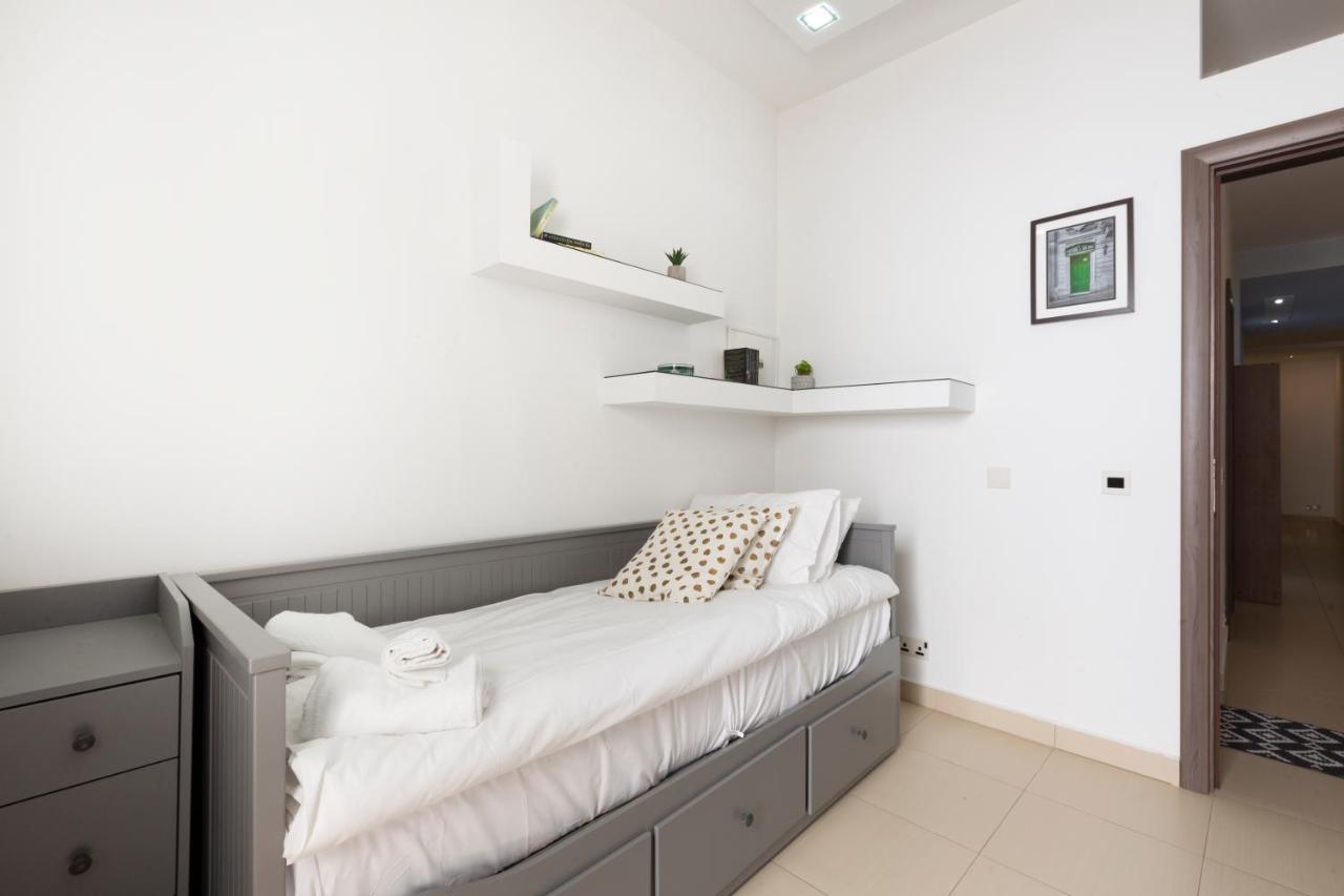 Dc36 -Spacious&Stylish 3 Bedroom Flat. Prime Zone メーリッハ エクステリア 写真