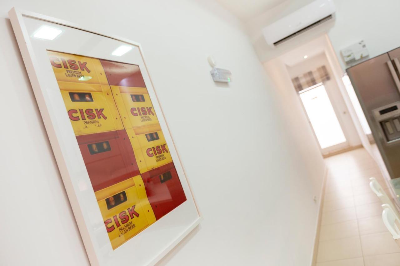 Dc36 -Spacious&Stylish 3 Bedroom Flat. Prime Zone メーリッハ エクステリア 写真